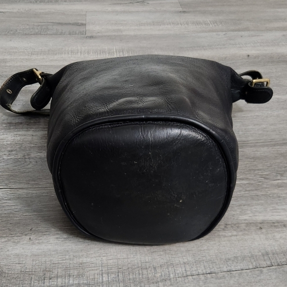 Vintage Coach Duffle Leather Bag - Picture 8 of 14